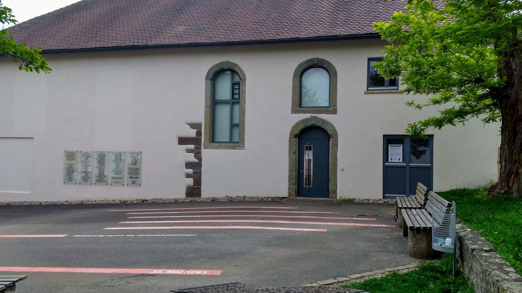 EIngang/Außenasicht (Synagoge Haigerloch)