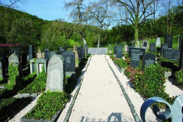 Blick durchs Tor - Jüdischer Friedhof Horb
