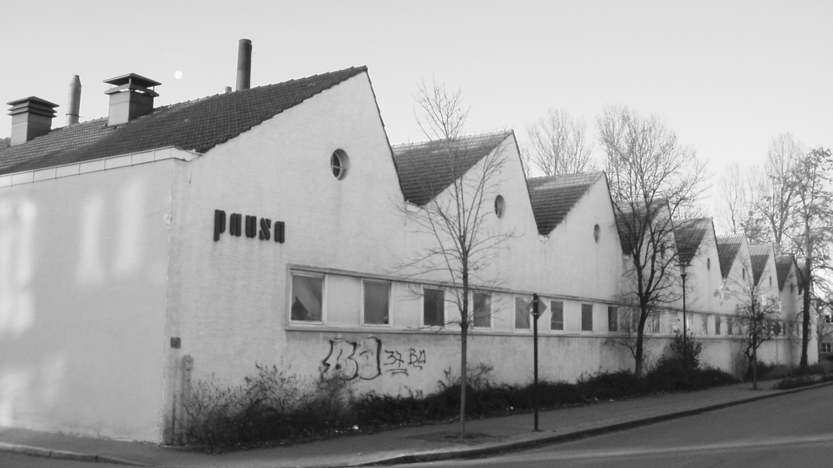 1928 erbaute Pausa-Shedhalle (2007 abgerissen)