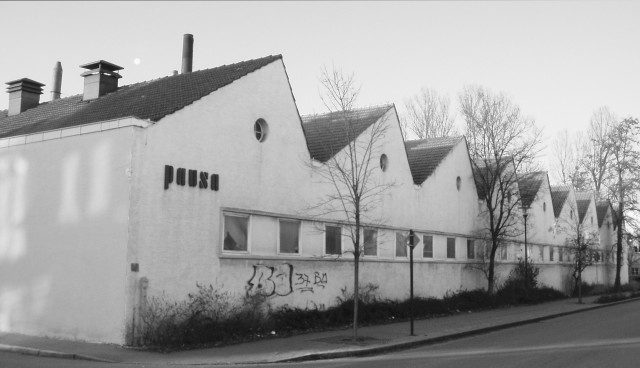 1928 erbaute Pausa-Shedhalle (2007 abgerissen)