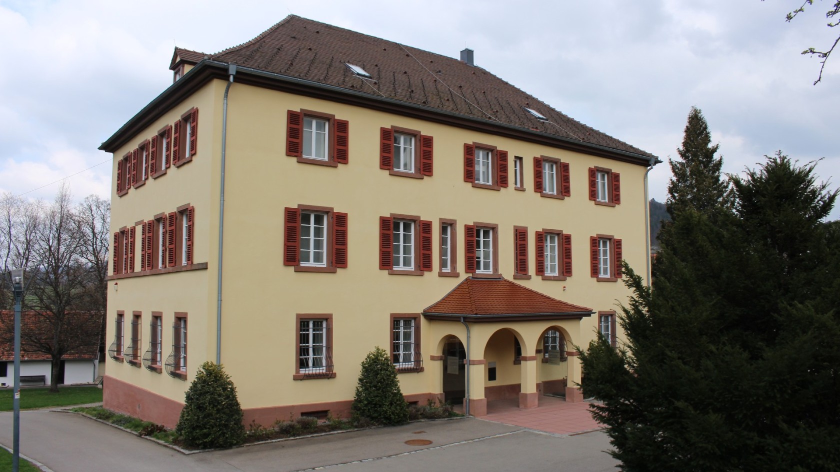 Außenansicht Stauffenberg-Schloss (Albtstadt-Lautlingen)