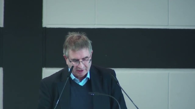 Martin Ulmer stellt die Forscher Dr. Rolf Frankenberger und Tim Fröhlich vor