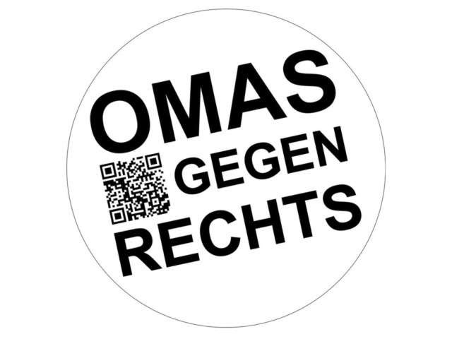 Die "Omas gegen rechts" stellen sich vor.