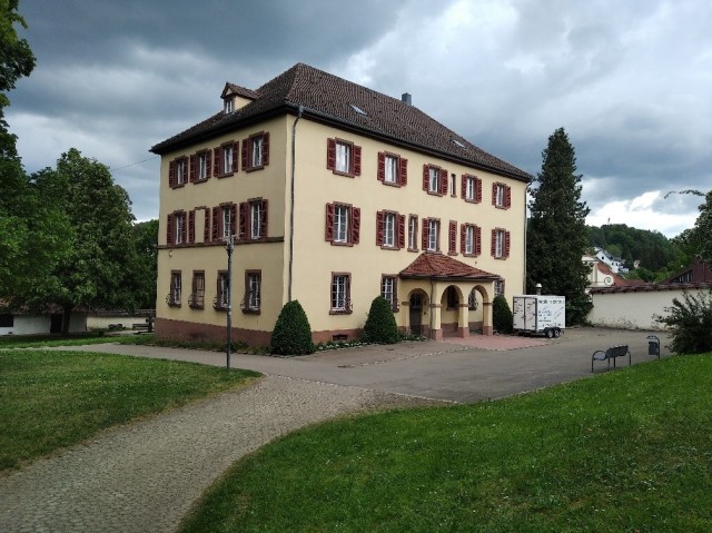 Führung durch die Stauffenberg-Gedenkstätte in Lautlingen